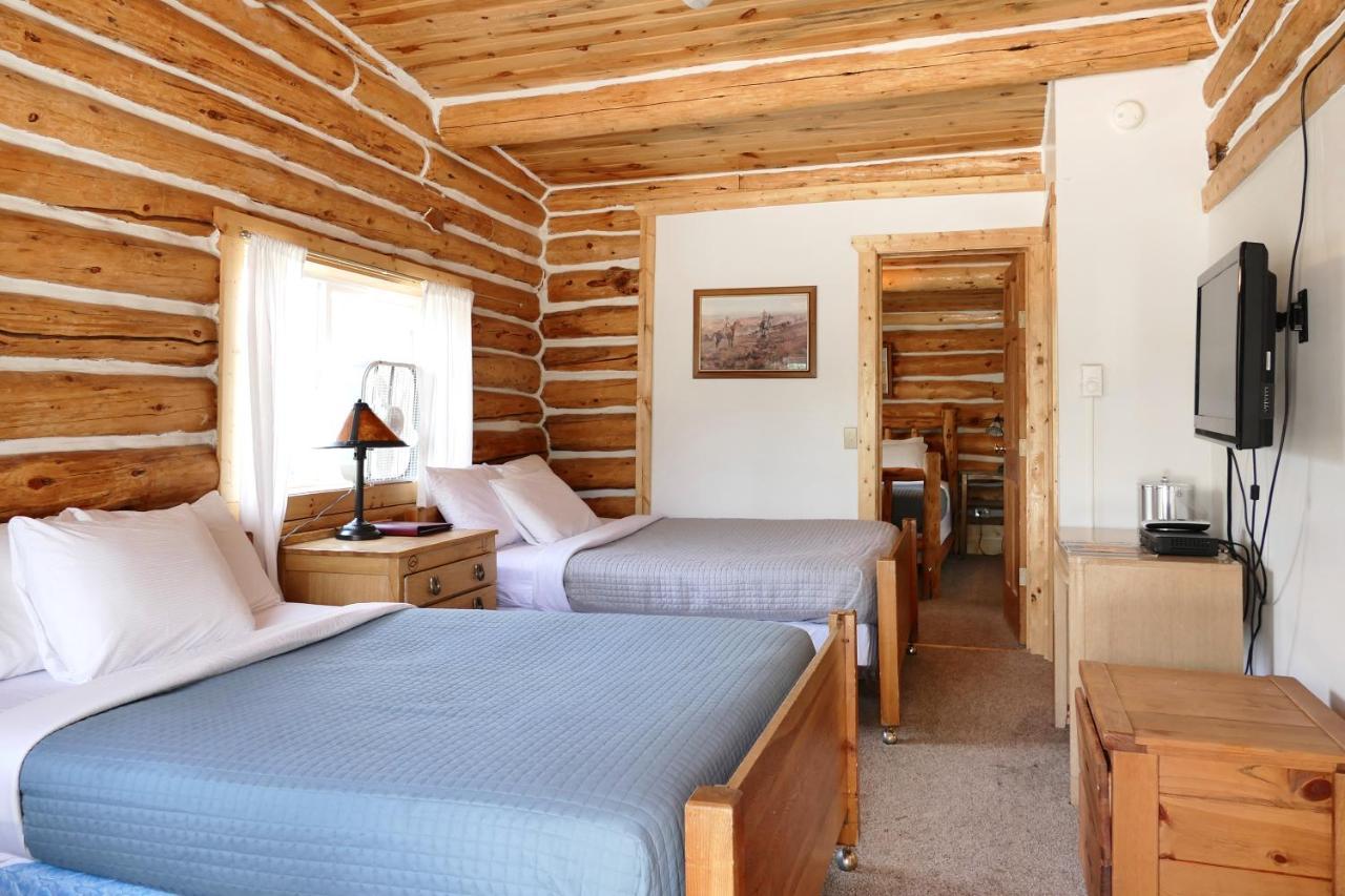 Trail Shop Inn Wapiti Bagian luar foto