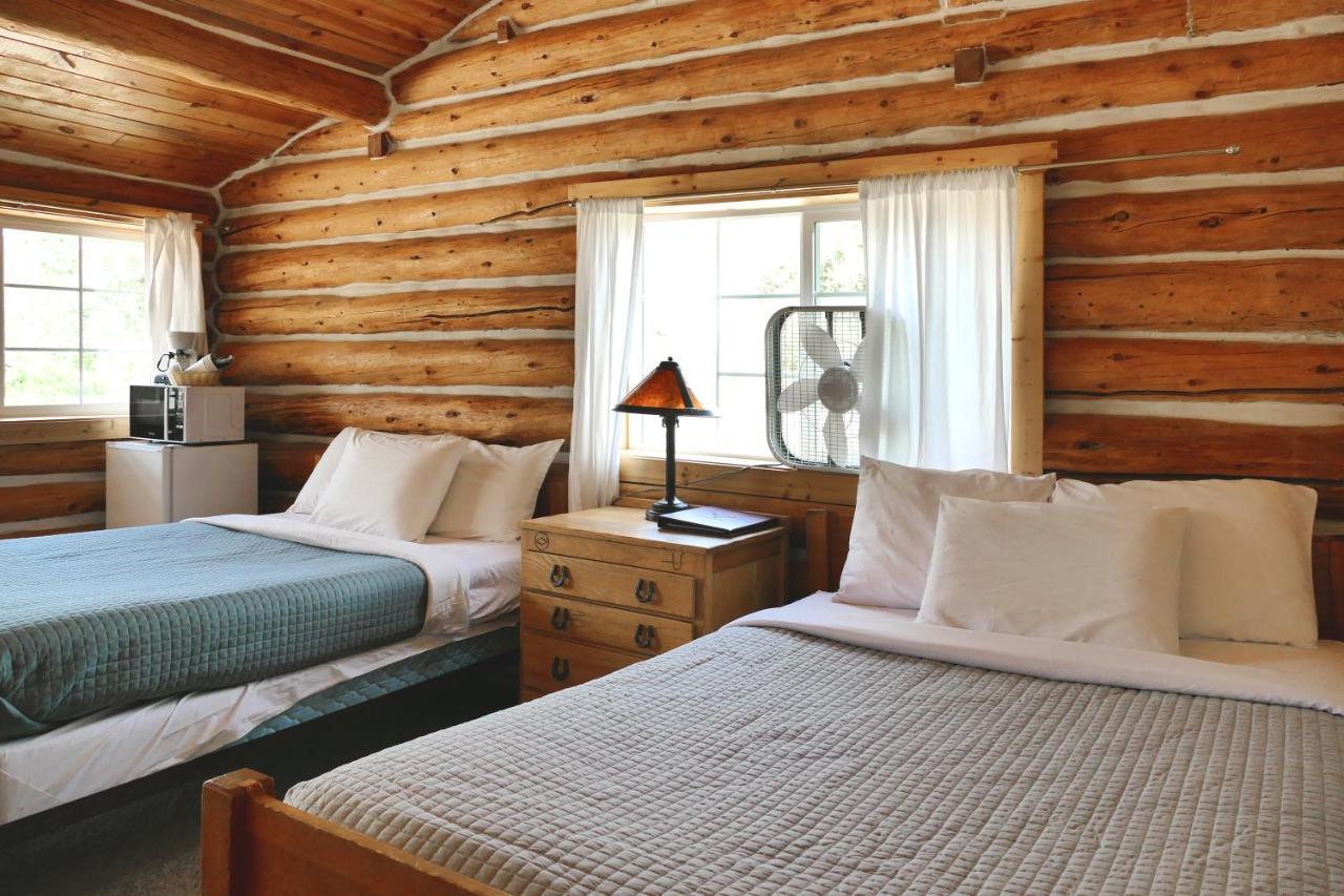 Trail Shop Inn Wapiti Bagian luar foto
