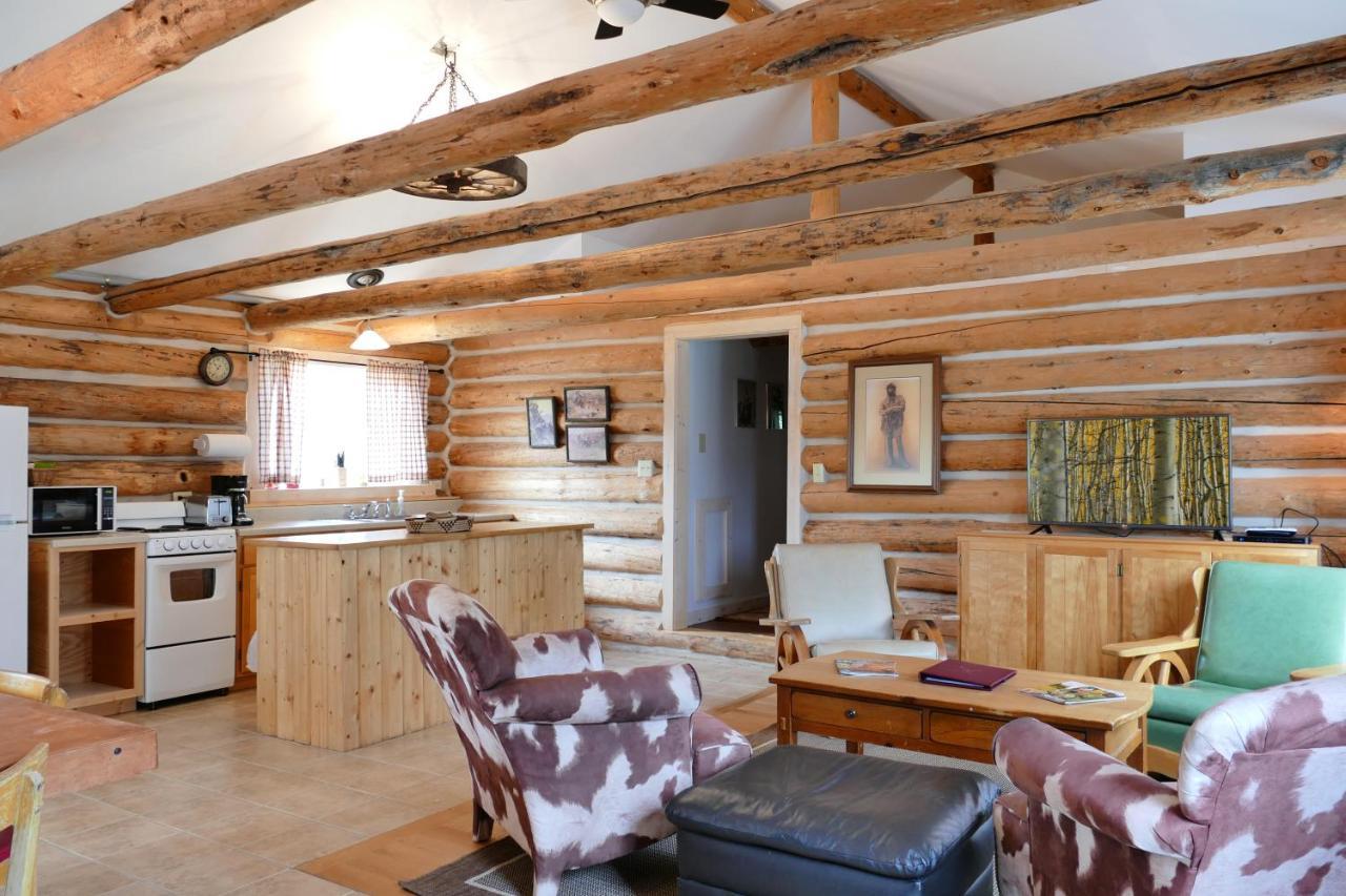 Trail Shop Inn Wapiti Bagian luar foto